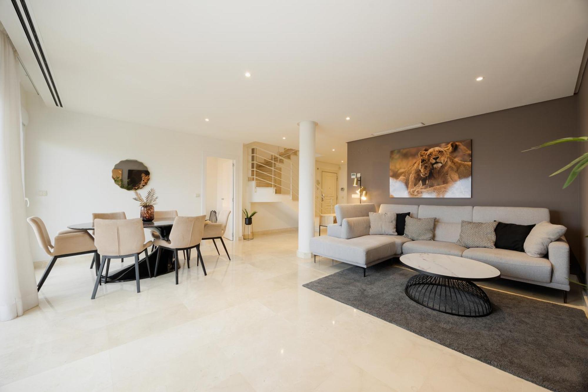 Penthouse With Sea Views In Nueva Andalucia * Marbella