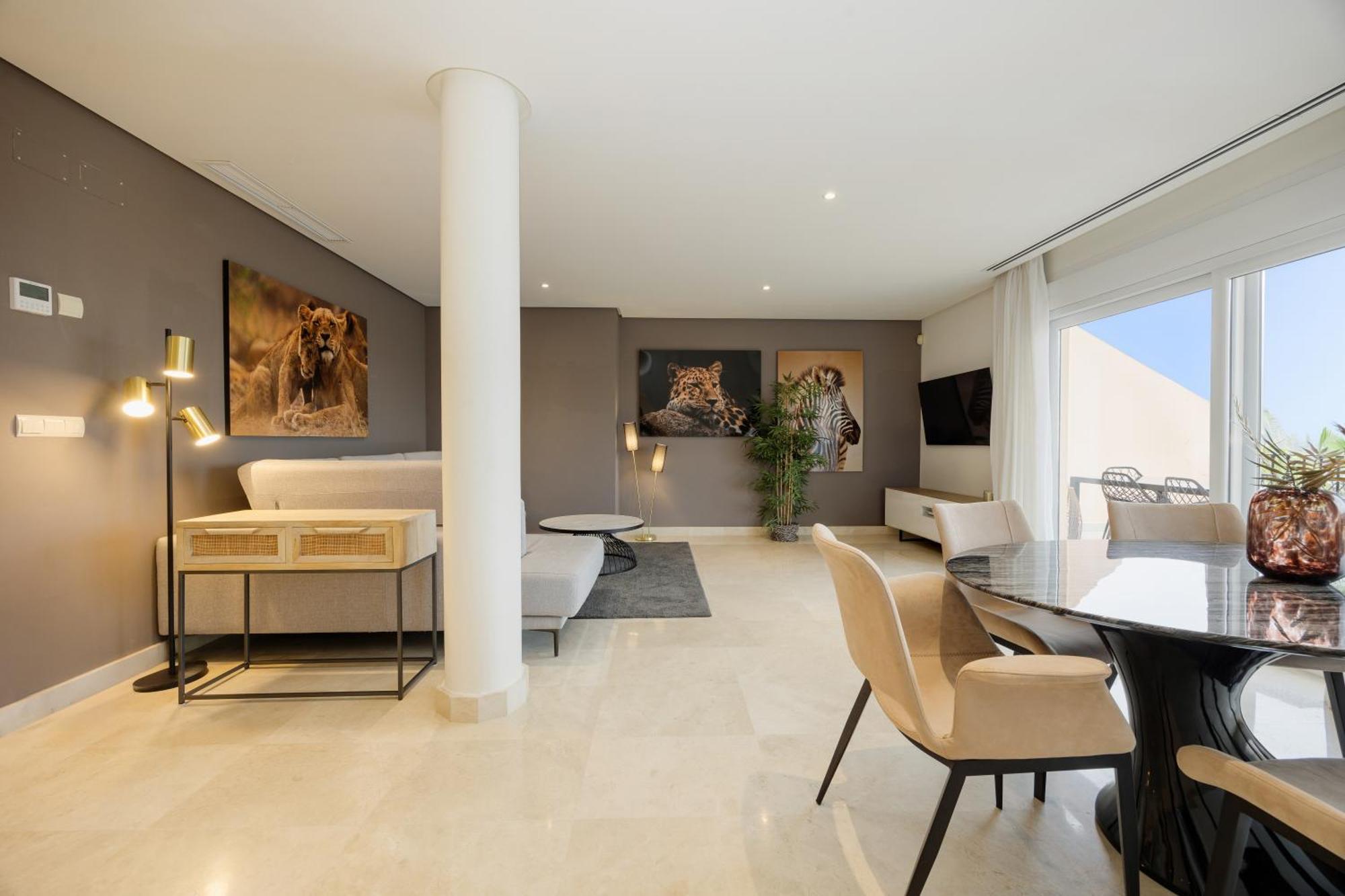 Penthouse With Sea Views In Nueva Andalucia Apartamento